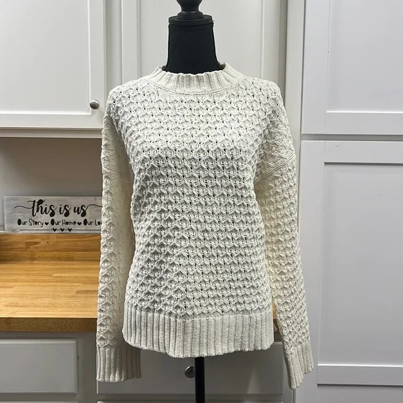 a new day Sweaters A New Day Cream Crewneck Pullover Sweater